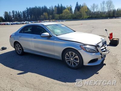 Czwarte zdjęcie samochodu z boku: 2015 MERCEDES-BENZ C 300 VIN:55SWF4JB2FU051993 - miniatura