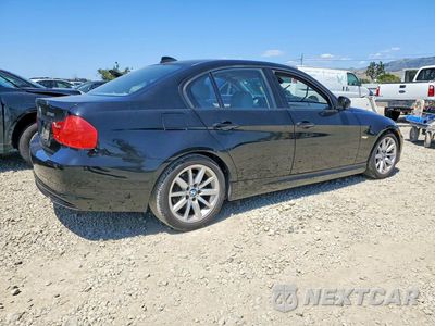 Trzecie zdjęcie samochodu z tyłu: 2011 BMW 328 I SULEV VIN:WBAPH5C57BA442991 - miniatura