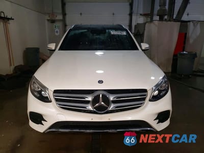 Piąte zdjęcie samochodu w środku: 2017 MERCEDES-BENZ GLC 300 4MATIC VIN:WDC0G4KB1HF199595 - miniatura