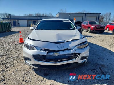 Piąte zdjęcie samochodu w środku: 2017 CHEVROLET MALIBU LT VIN:1G1ZE5ST3HF126805 - miniatura