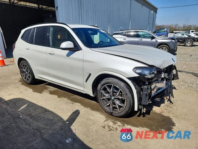 Czwarte zdjęcie samochodu z boku: 2023 BMW X3 XDRIVE30I VIN:5UX53DP01P9N94547 - miniatura