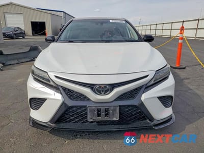 Piąte zdjęcie samochodu w środku: 2020 TOYOTA CAMRY TRD VIN:4T1NZ1AK0LU041030 - miniatura