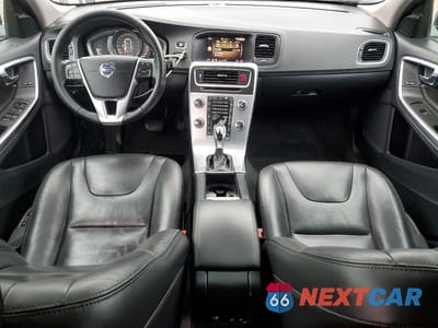 Zdjęcie 8 z 13 samochodu: 2018 VOLVO V60 CROSS COUNTRY PREMIER VIN:YV440MWKXJ2044298 - miniatura