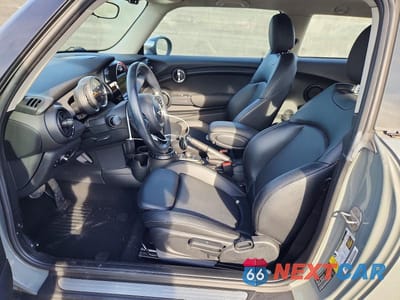 Zdjęcie 7 z 13 samochodu: 2017 MINI COOPER VIN:WMWXP5C3XH3C64138 - miniatura