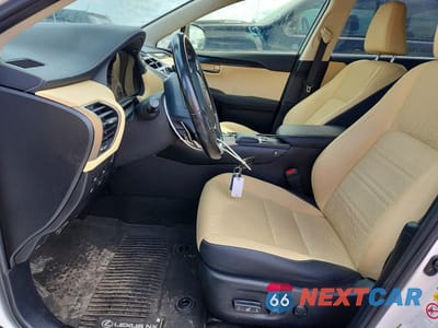 Zdjęcie 7 z 13 samochodu: 2019 LEXUS NX 300 BASE VIN:JTJBARBZ5K2181025 - miniatura