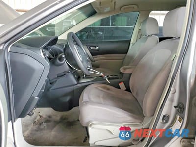 Zdjęcie 8 z 13 samochodu: 2013 NISSAN ROGUE S/SL/SV UNKNOWN VIN:JN8AS5MTXDW026614 - miniatura