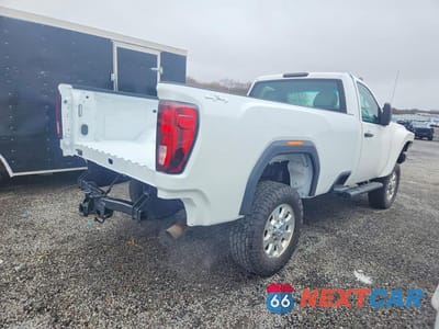 Trzecie zdjęcie samochodu z tyłu: 2013 CHEVROLET SILVERADO K3500 VIN:1GB3KZC8XDF152419 - miniatura