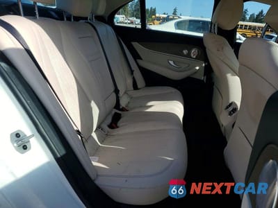 Zdjęcie 10 z 13 samochodu: 2021 MERCEDES-BENZ E 350 4MATIC VIN:W1KZF8EB8MA933813 - miniatura