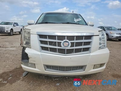 Piąte zdjęcie samochodu w środku: 2013 CADILLAC ESCALADE ESV PLATINUM VIN:1GYS4KEF9DR171136 - miniatura