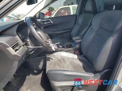 Zdjęcie 7 z 11 samochodu: 2023 MITSUBISHI OUTLANDER SE VIN:JA4J3UA85PZ016377 - miniatura