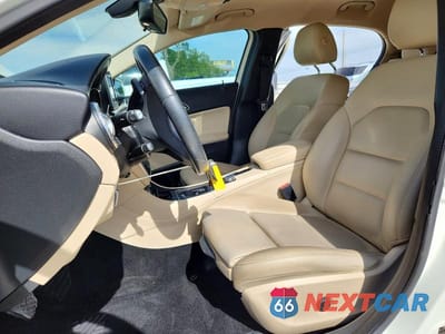 Zdjęcie 7 z 12 samochodu: 2017 MERCEDES-BENZ GLA 250 VIN:WDCTG4EB9HJ337969 - miniatura
