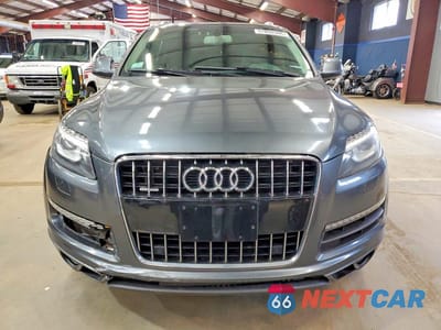 Piąte zdjęcie samochodu w środku: 2015 AUDI Q7 PREMIUM PLUS VIN:WA1LGAFE3FD015248 - miniatura