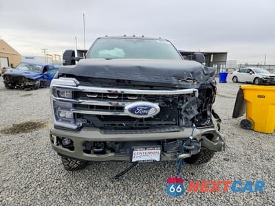 Piąte zdjęcie samochodu w środku: 2026 FORD F350 SUPER DUTY VIN:1FT8W3BM3TEC61925 - miniatura
