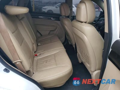 Zdjęcie 11 z 13 samochodu: 2013 KIA SORENTO EX VIN:5XYKUDA26DG411052 - miniatura