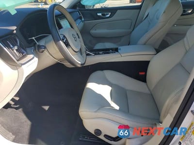 Zdjęcie 7 z 11 samochodu: 2023 VOLVO S60 PLUS VIN:7JRH60FW1PG255031 - miniatura