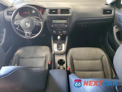 Zdjęcie 8 z 12 samochodu: 2011 VOLKSWAGEN JETTA SE VIN:3VWDX7AJ7BM388581 - miniatura