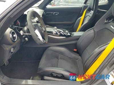 Zdjęcie 7 z 13 samochodu: 2018 MERCEDES-BENZ AMG GT R VIN:WDDYJ7KA6JA013187 - miniatura