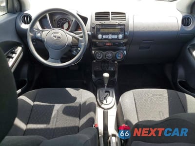 Zdjęcie 8 z 12 samochodu: 2009 SCION XD BASE VIN:JTKKU10499J036615 - miniatura