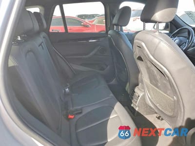 Zdjęcie 10 z 12 samochodu: 2018 BMW X1 XDRIVE28I VIN:WBXHT3C32J5L32188 - miniatura