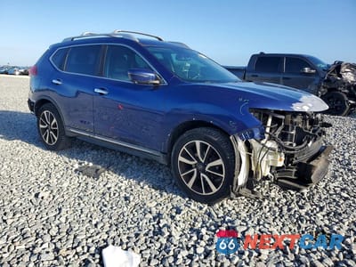 Czwarte zdjęcie samochodu z boku: 2019 NISSAN ROGUE SL VIN:5N1AT2MT9KC834745 - miniatura