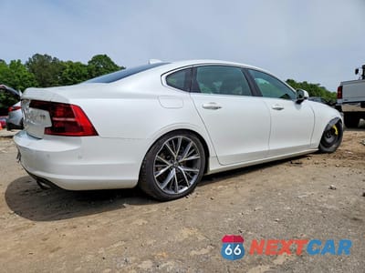 Trzecie zdjęcie samochodu z tyłu: 2018 VOLVO S90 T5 MOMENTUM VIN:LVY982AKXJP018079 - miniatura