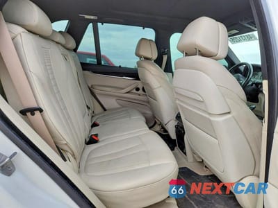 Zdjęcie 11 z 12 samochodu: 2015 BMW X5 XDRIVE50I VIN:5UXKR6C52F0J76824 - miniatura