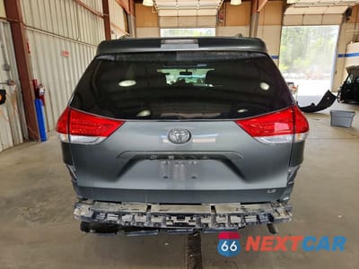 Zdjęcie 6 z 13 samochodu: 2011 TOYOTA SIENNA LE VIN:5TDKK3DC8BS060245 - miniatura