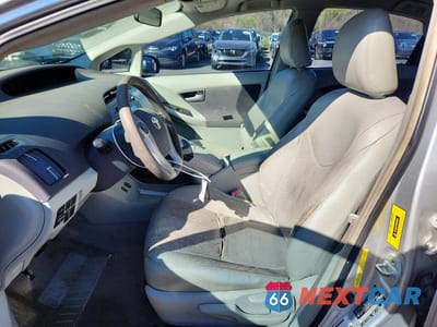 Zdjęcie 7 z 12 samochodu: 2010 TOYOTA PRIUS III VIN:JTDKN3DU4A0005101 - miniatura