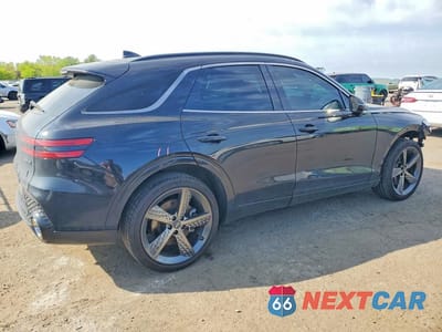 Trzecie zdjęcie samochodu z tyłu: 2022 GENESIS GV70 3.5T SPORT VIN:KMUMCDTC3NU024568 - miniatura