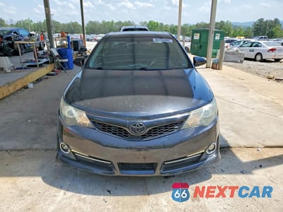 Piąte zdjęcie samochodu w środku: 2014 TOYOTA CAMRY SE SPORT VIN:4T1BF1FK5EU729550 - miniatura