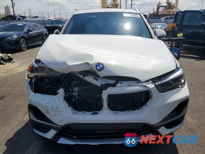 Piąte zdjęcie samochodu w środku: 2021 BMW X1 SDRIVE28I VIN:WBXJG7C00M5S68823 - miniatura