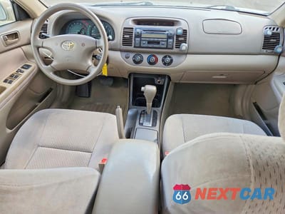 Zdjęcie 8 z 11 samochodu: 2003 TOYOTA CAMRY LE VIN:4T1BE32K33U674212 - miniatura