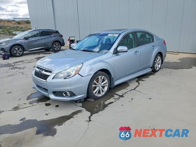 2014 SUBARU LEGACY 2.5I LIMITED 4S3BMCL68E3019318 - główne zdjęcie licytacji z USA - miniatura
