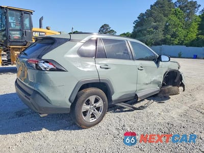 Trzecie zdjęcie samochodu z tyłu: 2023 TOYOTA RAV4 XLE VIN:2T3W1RFV1PW257849 - miniatura