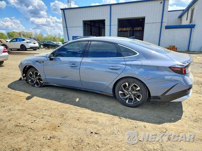 Drugie zdjęcie samochodu z przodu: 2025 HYUNDAI SONATA SEL VIN:KMHL64JA8SA465726 - miniatura
