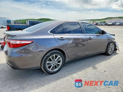 Trzecie zdjęcie samochodu z tyłu: 2016 TOYOTA CAMRY SE VIN:4T1BF1FK3GU124607 - miniatura