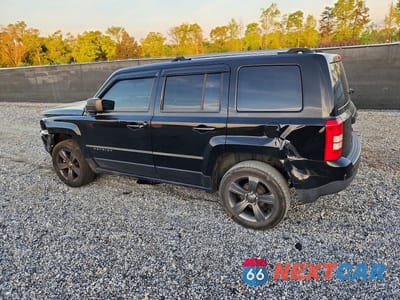 Drugie zdjęcie samochodu z przodu: 2017 JEEP PATRIOT SPORT VIN:1C4NJPBAXHD172672 - miniatura
