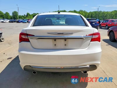 Zdjęcie 6 z 13 samochodu: 2012 CHRYSLER 200 LIMITED VIN:1C3CCBCG1CN203287 - miniatura