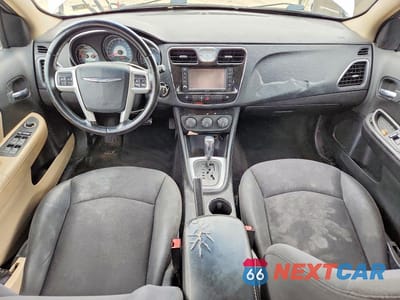 Zdjęcie 8 z 12 samochodu: 2011 CHRYSLER 200 TOURING VIN:1C3BC1FBXBN581371 - miniatura