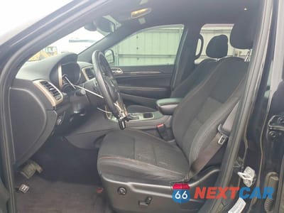 Zdjęcie 7 z 12 samochodu: 2016 JEEP GRAND CHEROKEE LAREDO VIN:1C4RJFAGXGC454381 - miniatura