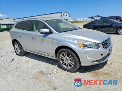 Czwarte zdjęcie samochodu z boku: 2015 VOLVO XC60 T5 PLATINUM VIN:YV440MDM7F2680799 - miniatura
