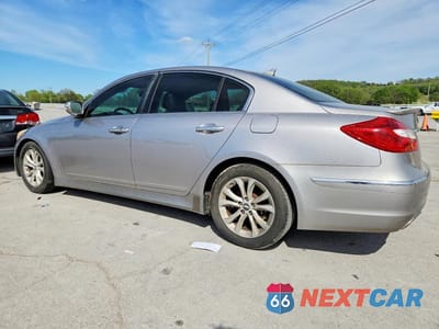 Drugie zdjęcie samochodu z przodu: 2013 HYUNDAI GENESIS 3.8L VIN:KMHGC4DDXDU247272 - miniatura