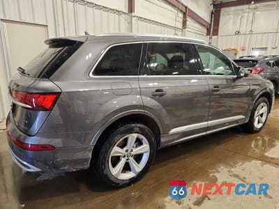 Trzecie zdjęcie samochodu z tyłu: 2021 AUDI Q7 PREMIUM VIN:WA1AJAF74MD011510 - miniatura