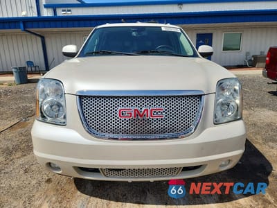 Piąte zdjęcie samochodu w środku: 2013 GMC YUKON XL DENALI VIN:1GKS2MEF3DR335363 - miniatura