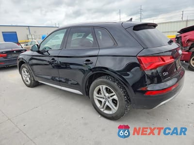 Drugie zdjęcie samochodu z przodu: 2018 AUDI Q5 PREMIUM VIN:WA1ANAFY3J2119637 - miniatura
