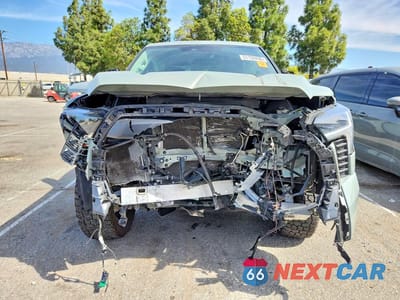 Piąte zdjęcie samochodu w środku: 2024 TOYOTA TUNDRA LIMITED VIN:5TFWA5DB4RX219788 - miniatura