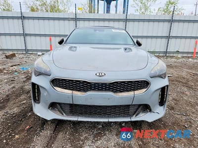 Piąte zdjęcie samochodu w środku: 2018 KIA STINGER GT1 VIN:KNAE45LC5J6036520 - miniatura