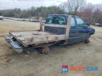 Trzecie zdjęcie samochodu z tyłu: 2003 FORD F-250 SUPER DUTY VIN:1FTNX21L03EC45863 - miniatura