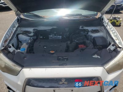 Zdjęcie 12 z 13 samochodu: 2011 MITSUBISHI OUTLANDER SPORT SE VIN:JA4AP4AUXBZ007734 - miniatura