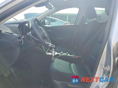 Zdjęcie 7 z 12 samochodu: 2019 TOYOTA YARIS LE VIN:3MYDLBYV7KY521733 - miniatura